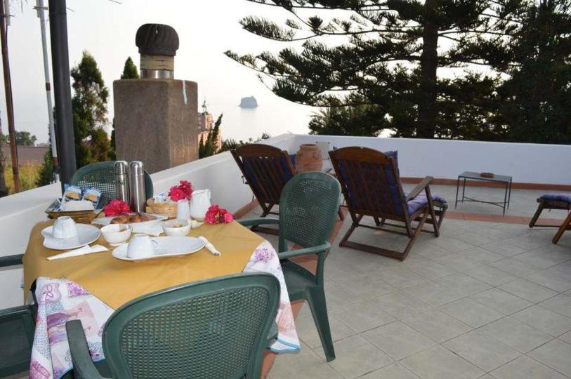 B&B Il Giardino Segreto Stromboli Exterior photo