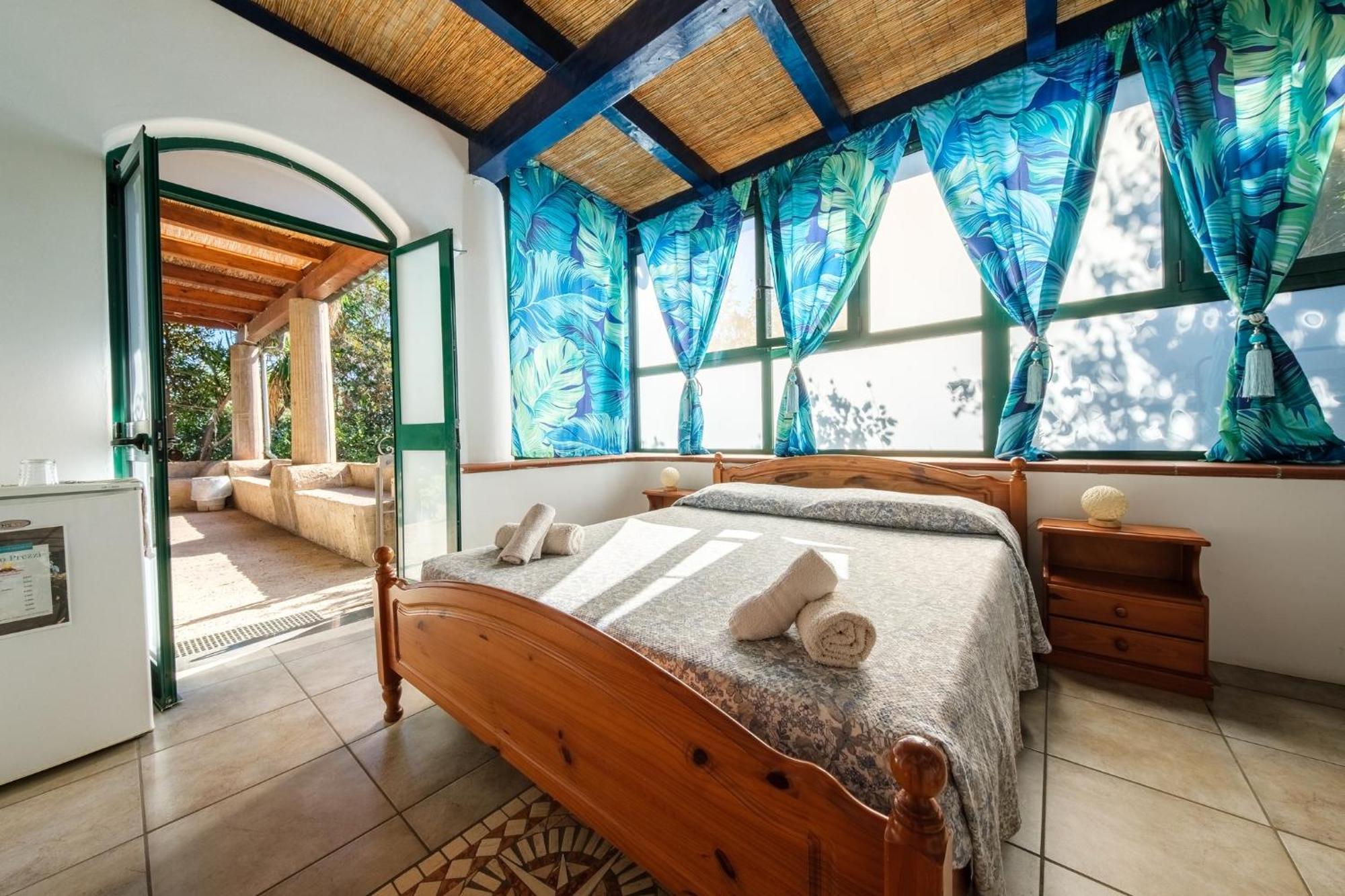 B&B Il Giardino Segreto Stromboli Exterior photo