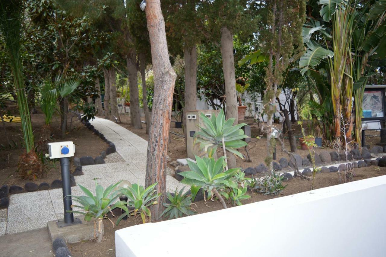 B&B Il Giardino Segreto Stromboli Exterior photo